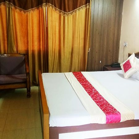 Royal View Hotel ชิมลา ภายนอก รูปภาพ